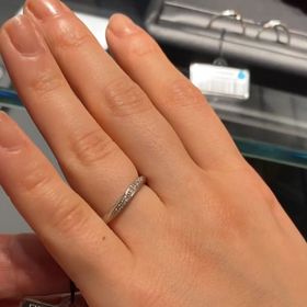 【エクセルコダイヤモンド(EXELCO DIAMOND)の口コミ】 デザインが豊富でミル打ちのデザインは職人がこだわって作成しているらし…