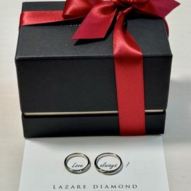 【ラザール ダイヤモンド(LAZARE DIAMOND)の口コミ】 気にいるデザインで、着け心地がよかったため選びました。5店舗ほど見学し…