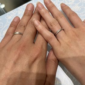 【ヴァンドーム青山(VENDOME AOYAMA)の口コミ】 なめらかな着け心地と女性用の指輪はデザインが珍しく、どの角度からもダ…