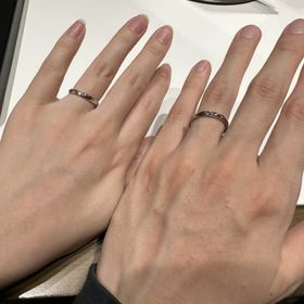 【ラザール ダイヤモンド(LAZARE DIAMOND)の口コミ】 指輪はペアのものが欲しかったのでこちらを試着させていただきました。指…