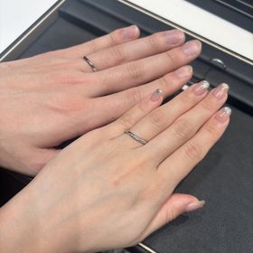 【ラザール ダイヤモンド(LAZARE DIAMOND)の口コミ】 たくさんある指輪から、キラキラしているもの、少しデザインがあるものを…