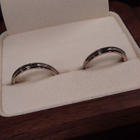 【TANZO.(鍛造指輪)の口コミ】 鏡面の仕上がりがとてもきれいで、材質の違う金属を組み合わせ、加工も加…