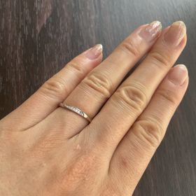 【俄(にわか)の口コミ】 ピンクゴールドがもともとジュエリーを選ぶ中でも好きで、男性はシルバー…