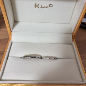 【ケイウノ ブライダル(K.UNO BRIDAL)の口コミ】 仕事にもつけていける、毎日つけていても飽きないデザインが良いと思って…