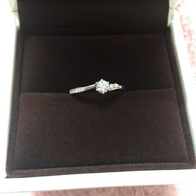 【アイプリモ(I-PRIMO)の口コミ】 婚約指輪は私の好きなデザインを贈りたいということでプロポーズ後、夫と…