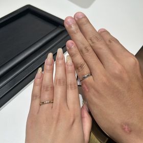 【ラザール ダイヤモンド(LAZARE DIAMOND)の口コミ】 指輪のデザインはペアのものではなく、お互いが似合うものを選びました。…