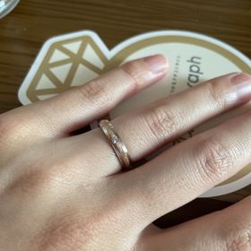 【eduard G. fidel(イージーエフ)の口コミ】 他にないオリジナルなデザインです。幅が結構あるので、着けた時に違和感…