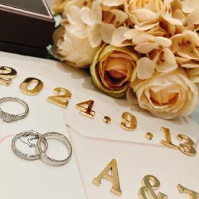 【アイプリモ(I-PRIMO)の口コミ】 女性側の結婚指輪はアシンメトリーなデザインで、上下の向きを入れ替える…