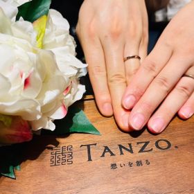 【TANZO.(鍛造指輪)の口コミ】 自分たちオリジナルを作れるためかなり魅力的でした！
入籍指輪などお試し…