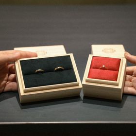 【出雲結(いずもゆい)の口コミ】 出雲大社のしめ縄がデザインされています。婚約したのが出雲大社だったの…