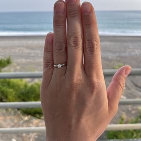 【ティファニー(Tiffany & Co.)の口コミ】 第一印象でも、流行り廃れがなく、The婚約指輪のデザインだなと思いました…