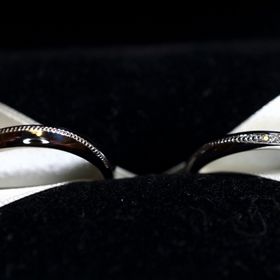 【エクセルコダイヤモンド(EXELCO DIAMOND)の口コミ】 ミル打ちが素敵でした！業界初と聞いた、斜めにカーブを描きだんだん小さ…