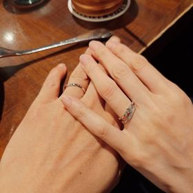 【アイプリモ(I-PRIMO)の口コミ】 ダイヤモンドの品質が良く、キラキラとした輝きに心掴まれました。洗練さ…