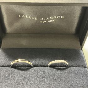 【ラザール ダイヤモンド(LAZARE DIAMOND)の口コミ】 ダイヤがとても綺麗です。もっとダイヤの少ないものを当初は考えていまし…
