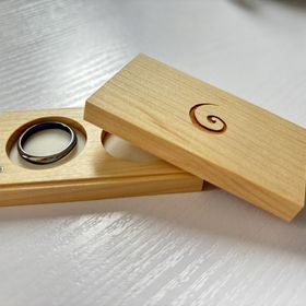 【SORA(ソラ)】の口コミ 2人とも青色が好き、主人が個性的なものがいいとのことで、こちらのブラン...