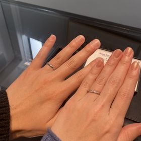 【エクセルコダイヤモンド(EXELCO DIAMOND)の口コミ】 色々なものを試着しましたが、私はキラキラしたダイヤモンドが沢山付いて…