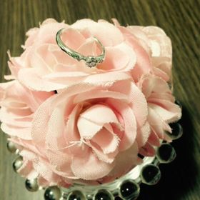 【TRECENTI(トレセンテ)の口コミ】 お花ダイヤのデザインが気に入って、ペンダントは自分で、指輪は婚約指輪…