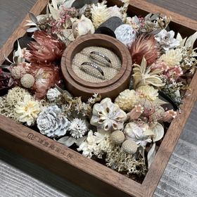 【鎌倉彫金工房の口コミ】 指輪のデザインもいくつか種類がありましたが婚約指輪との重ね付けを前提…