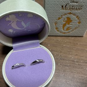【Disney The Little Mermaid（ディズニー リトル・マーメイド）の口コミ】 リトルマーメイドとのコラボともあり、デザインが海の波のようなデザイン…