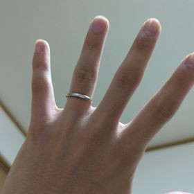 【銀座ダイヤモンドシライシの口コミ】 仕事中でもずっとつけるため、つけ心地を特に重要視して選びました。また…