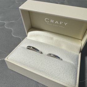 【CRAFY(クラフィ)の口コミ】 金属アレルギーがある事を説明した所、オススメされたPT950を選択し、長く…