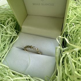 【BELLE BLANCHE(ベルブランシュ)の口コミ】 3年以上前からこちらのデザインを気に入って絶対婚約指輪はこれがいい！と…