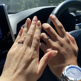 【エルメス(HERMES)の口コミ】 デザインを重視してこの指輪を選びました。指輪幅が4mmと太めですが、夫婦…