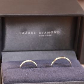 【ラザール ダイヤモンド(LAZARE DIAMOND)の口コミ】 全体的にはシンプルな印象を受けましたが、今後一生身につけていく結婚指…