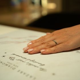 【ラザール ダイヤモンド(LAZARE DIAMOND)の口コミ】 ダイヤの輝き、鍛造、着け心地の良さに絞って指輪選びを進めました。
ラザ…