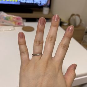 【nocur(ノクル)の口コミ】 シンプルで普段使いできるデザインを探していました。
シルバーとピンクゴ…