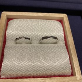 【TOMOE(トモエ)の口コミ】 デザインに一目惚れして、実際に試着してみた中でも1番しっくりくるイメー…