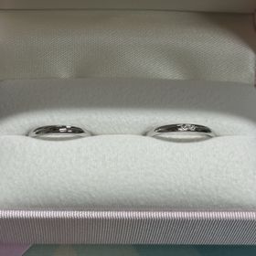 【Petit Marie(プチマリエ)】の口コミ 見た目について
シンプルですがちゃんと女性用の方はちゃんとダイヤも着い...