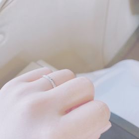 【VIVAGE(ヴィヴァージュ)の口コミ】 ギラギラした派手な指輪があまり好きではない方にはシンプルなデザイン・…