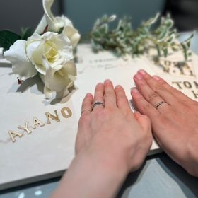 【アイプリモ(I-PRIMO)の口コミ】 つける角度、方向によって、指輪の表情が違い、とってもかわいいです！可…