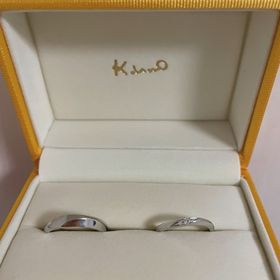 【ケイウノ ブライダル(K.UNO BRIDAL)の口コミ】 少し捻りがあるデザインで気に入りました。色々な店を見て決めようと思い…