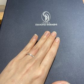 【銀座ダイヤモンドシライシの口コミ】 ハーフエタニティで探していたのですが、こちらのOR Eternity 08はダイヤ…
