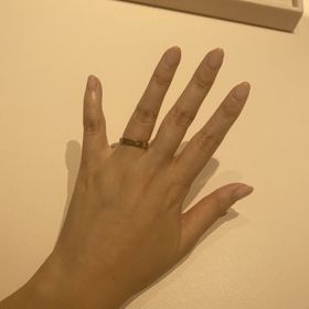 【ティファニー(Tiffany & Co.)の口コミ】 王道のプラチナで、太さも3ミリと太めのデザインでした。もともとずっと付…