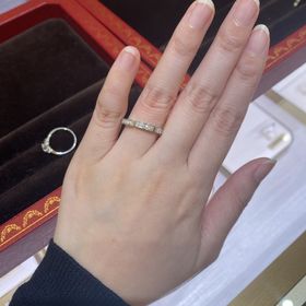 【カルティエ(Cartier)の口コミ】 デザインが個性的で、モード感、オシャレさもありながら、ダイヤモンドが…