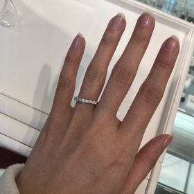 【リューツウの口コミ】 ダイヤモンドのエタニティリングが欲しかったので見に行きました。大粒で…
