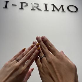 【アイプリモ(I-PRIMO)の口コミ】 プラチナベースにピンクゴールドのラインがななめに入っています。ボリュ…