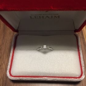 【LEHAIM(レハイム)の口コミ】 一番はランクのいいダイヤモンドを他のお店よりも安く購入出来た事です。…