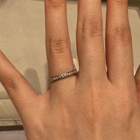 【STAR JEWELRY(スタージュエリー)の口コミ】 こちらは試着のみさせていただきました。
デザインが豊富で悩んでしまいま…
