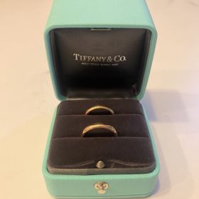 【ティファニー(Tiffany & Co.)の口コミ】 指輪のデザインは非常にシンプルです。他の商品とも比較しましたが、シン…