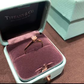 【ティファニー(Tiffany & Co.)の口コミ】 憧れていたセッティングのデザインでした。どの角度からでも輝いていて、…