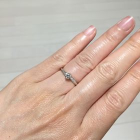 【TASAKI(タサキ)の口コミ】 他の指輪と比べてつけ心地が良くて、するするっと指に入ります。指にフィ…