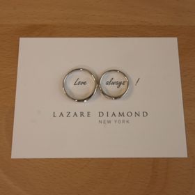【ラザール ダイヤモンド(LAZARE DIAMOND)の口コミ】 女性用、男性用でペアのものを選びました。
同じウェーブがかかっており、…