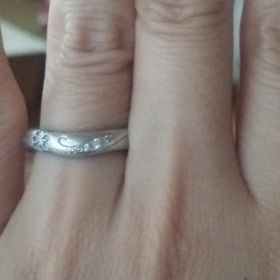 【天久加工所】の口コミ 結婚指輪というと細くてシンプルなものばかりが販売されててどれも一緒だな...
