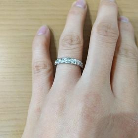 【ショーメ(CHAUMET)の口コミ】 カルティエやティファニー等も考えましたがつけている人が多いので辞めま…