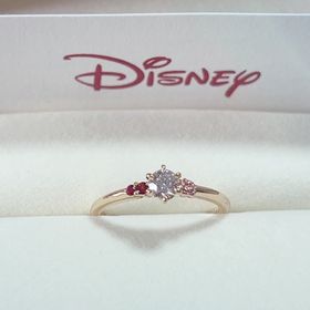 【ケイウノ ブライダル(K.UNO BRIDAL)の口コミ】 ダイヤの横に2人の誕生石をつけてもらいました。また、イエローゴールドの…