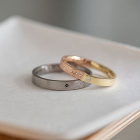 【Cayof(カヨフ)の口コミ】 元からあるベースとなるデザインに対して特に素材や石の配置など自分たち…